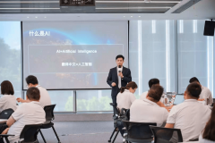 大型企业可优先考虑定制化